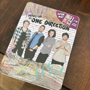 1D Colorful Makeup Set